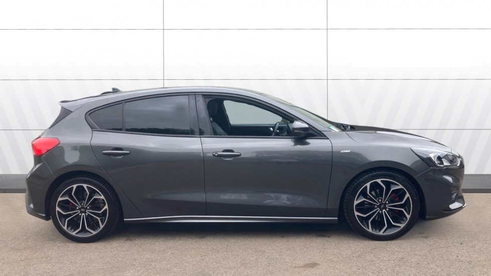 Ford Focus 1.0 EcoBoost 125 ST-Line X 5dr Petrol Hatchback - Image 5