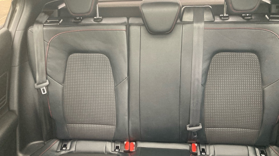 Ford Focus 1.0 EcoBoost 125 ST-Line X 5dr Petrol Hatchback - Image 15