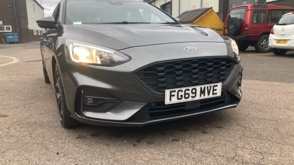 Ford Focus 1.0 EcoBoost 125 ST-Line X 5dr Petrol Hatchback - Image 24