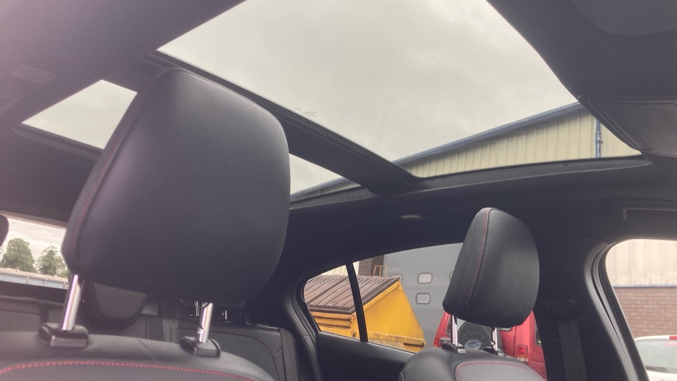 Ford Focus 1.0 EcoBoost 125 ST-Line X 5dr Petrol Hatchback - Image 30