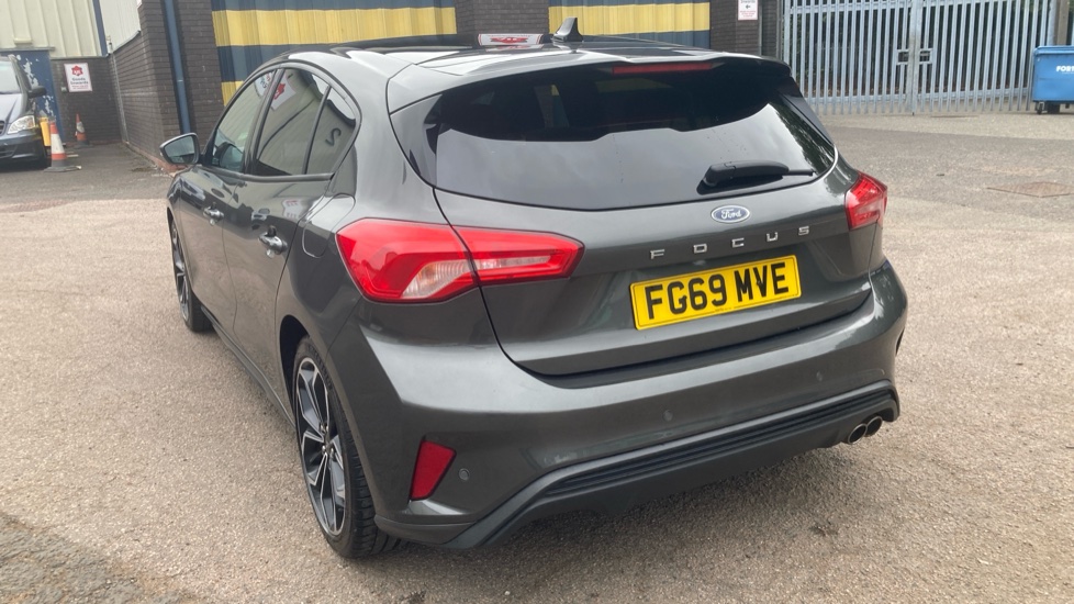 Ford Focus 1.0 EcoBoost 125 ST-Line X 5dr Petrol Hatchback - Image 33