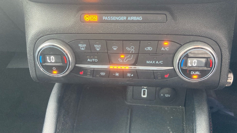 Ford Focus 1.0 EcoBoost 125 ST-Line X 5dr Petrol Hatchback - Image 45