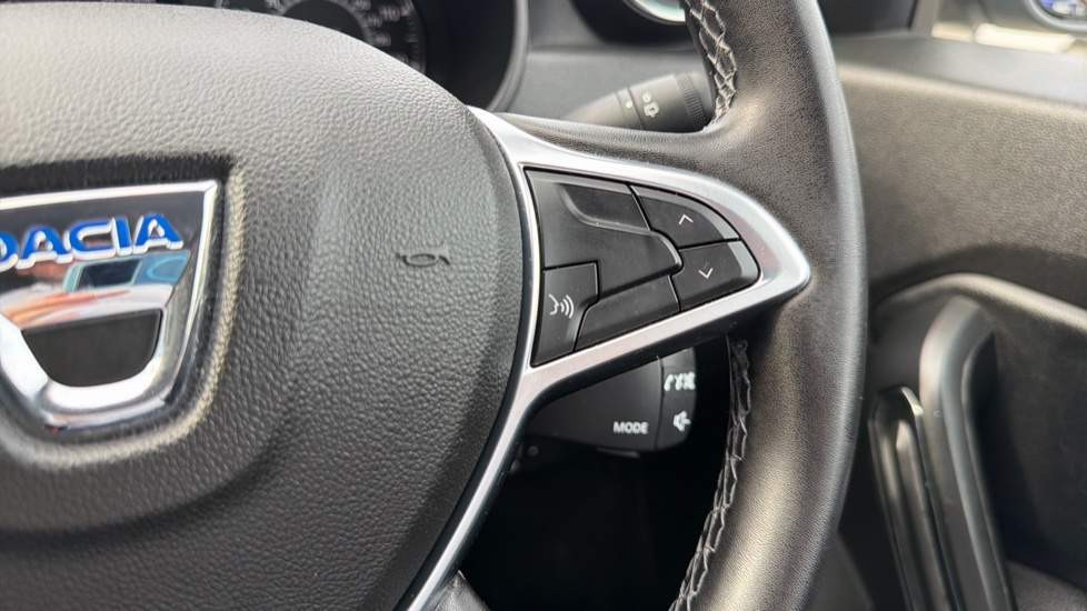 Dacia Duster 1.3 TCe 150 Prestige 5dr EDC Petrol Estate - Image 25