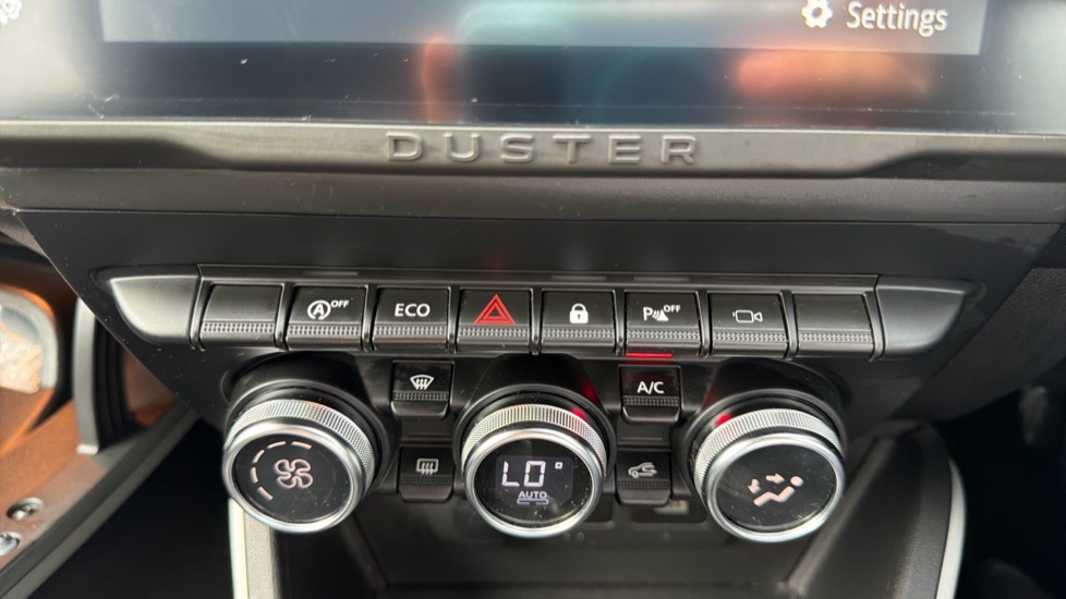 Dacia Duster 1.3 TCe 150 Prestige 5dr EDC Petrol Estate - Image 33