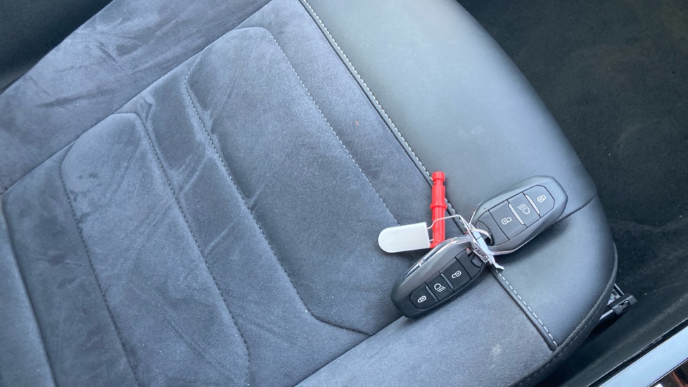 Citroen C4 1.2 PureTech [130] Max 5dr Auto Petrol Hatchback - Image 19