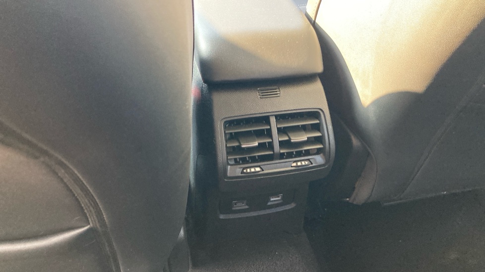Citroen C4 1.2 PureTech [130] Max 5dr Auto Petrol Hatchback - Image 22