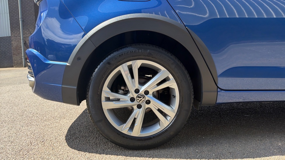 Volkswagen Taigo 1.0 TSI 110 R-Line 5dr DSG Petrol Hatchback - Image 7
