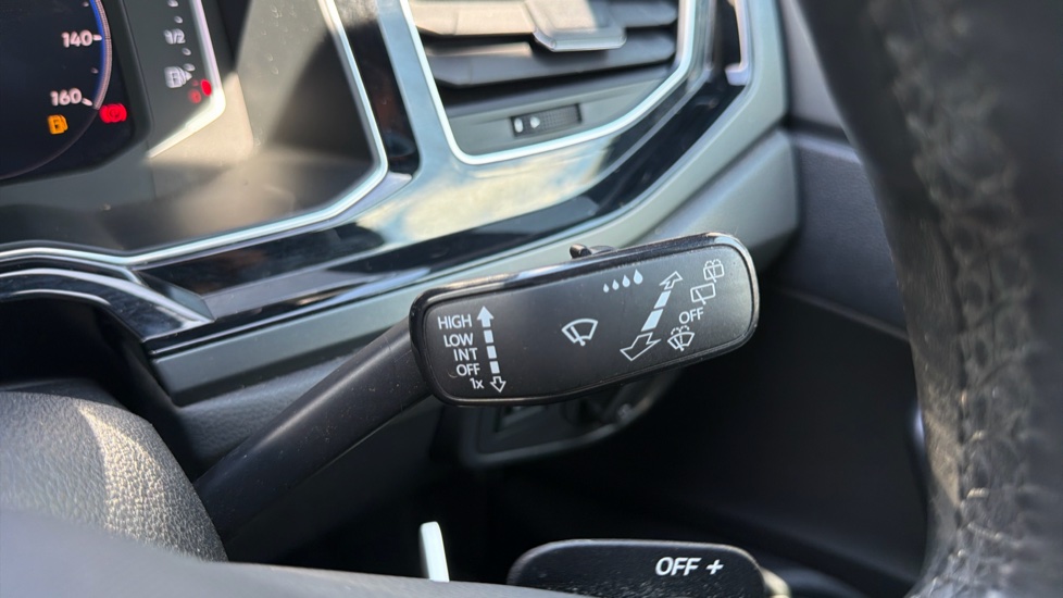 Volkswagen Taigo 1.0 TSI 110 R-Line 5dr DSG Petrol Hatchback - Image 25