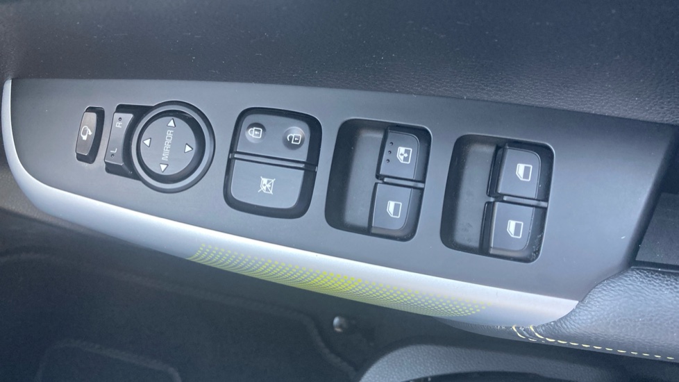 Kia Picanto 1.0 X-Line S 5dr Auto Petrol Hatchback - Image 38