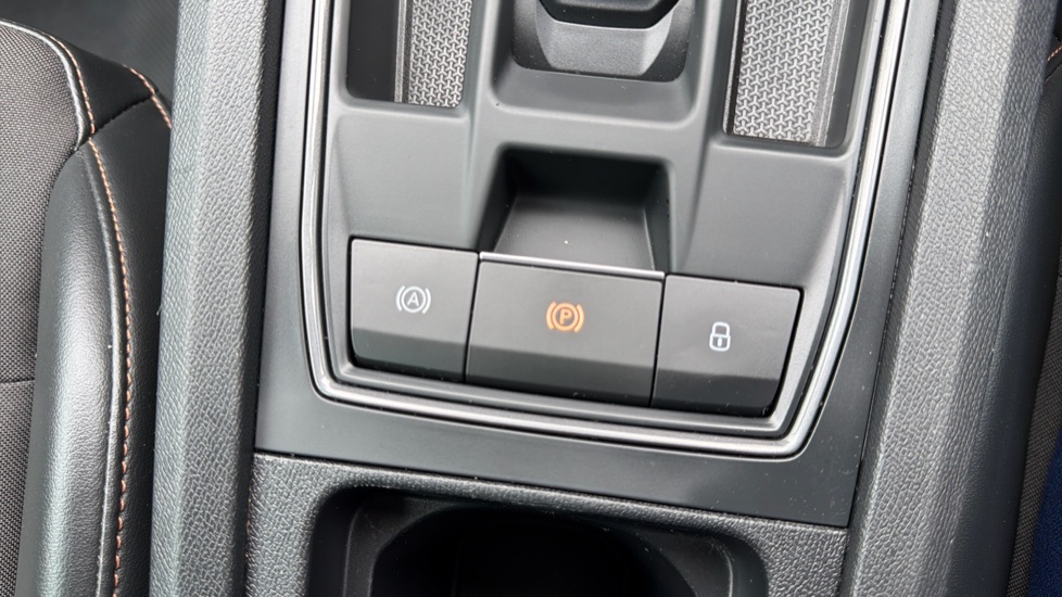 CUPRA Formentor 1.4 eHybrid 204 V1 5dr DSG Estate - Image 38