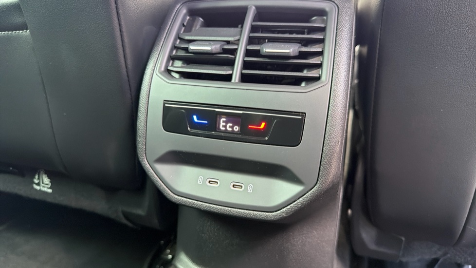 CUPRA Formentor 1.4 eHybrid 204 V1 5dr DSG Estate - Image 42
