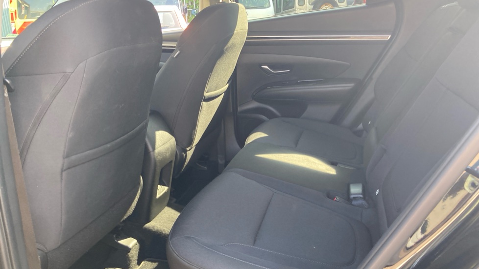 Hyundai TUCSON 1.6 TGDi SE Connect 5dr 2WD Petrol Estate - Image 16