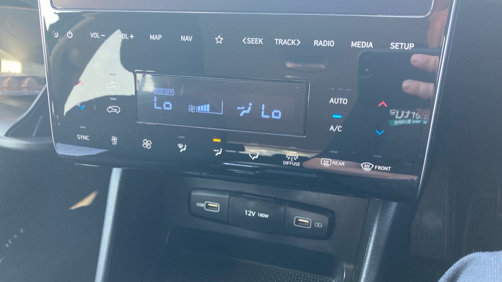 Hyundai TUCSON 1.6 TGDi SE Connect 5dr 2WD Petrol Estate - Image 33