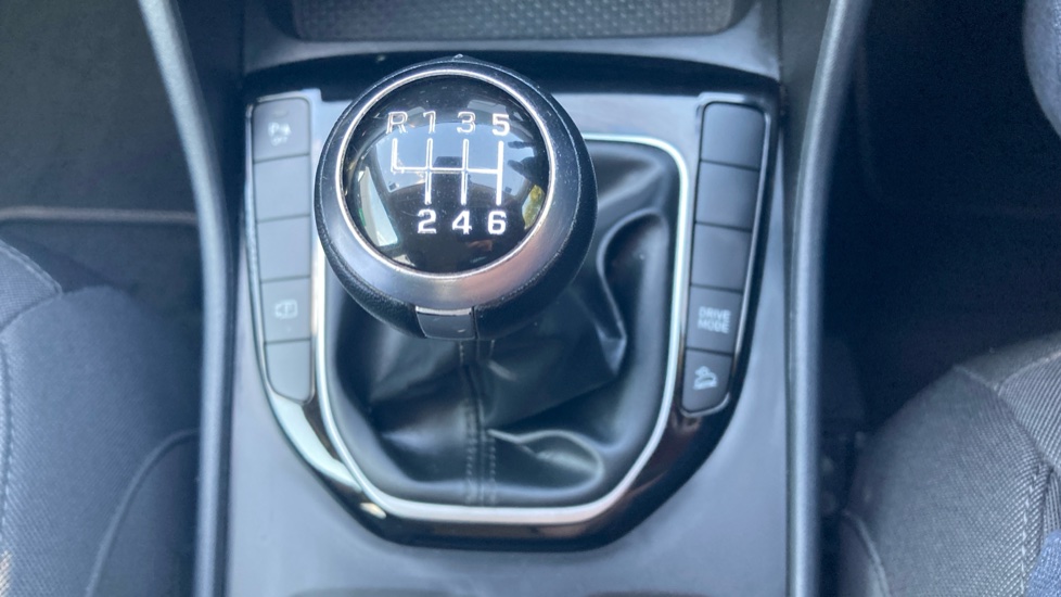 Hyundai TUCSON 1.6 TGDi SE Connect 5dr 2WD Petrol Estate - Image 35