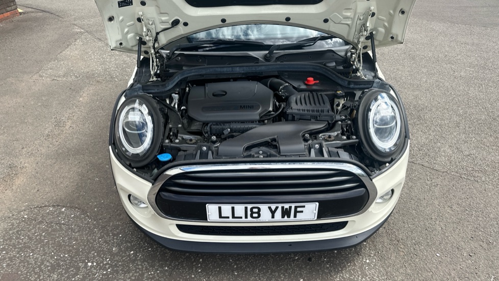 MINI Hatchback 1.5 Cooper II 5dr Petrol Hatchback - Image 8