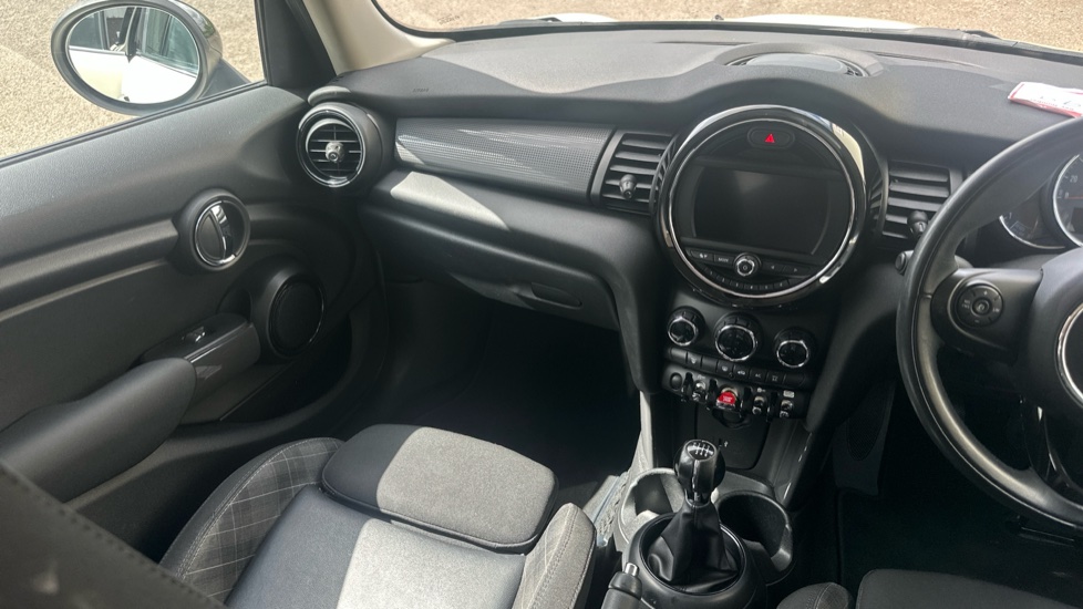 MINI Hatchback 1.5 Cooper II 5dr Petrol Hatchback - Image 14