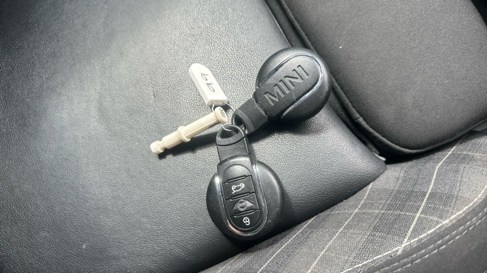 MINI Hatchback 1.5 Cooper II 5dr Petrol Hatchback - Image 20