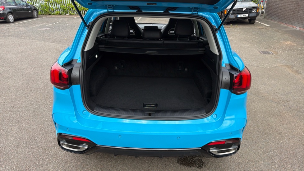 MG HS 1.5 T-GDI Trophy 5dr Petrol Hatchback - Image 4