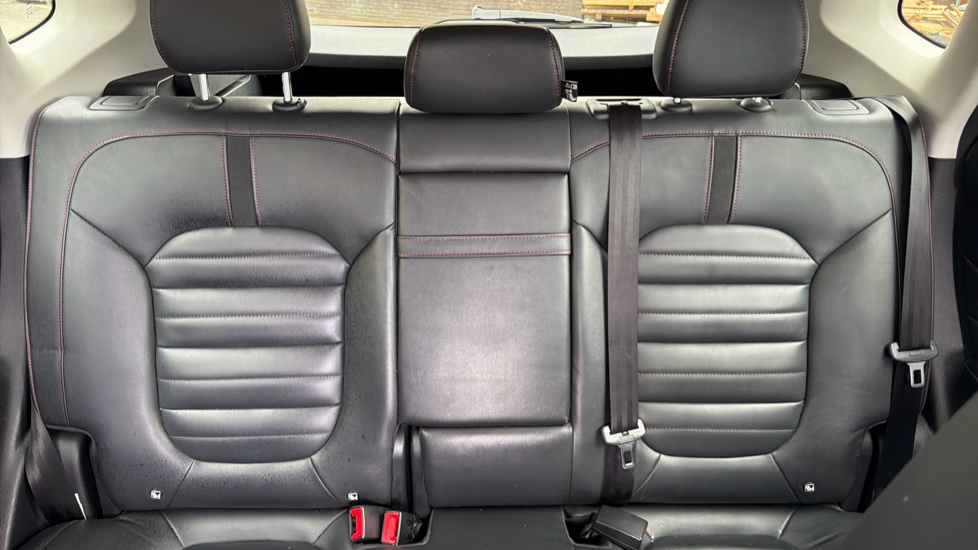 MG HS 1.5 T-GDI Trophy 5dr Petrol Hatchback - Image 15