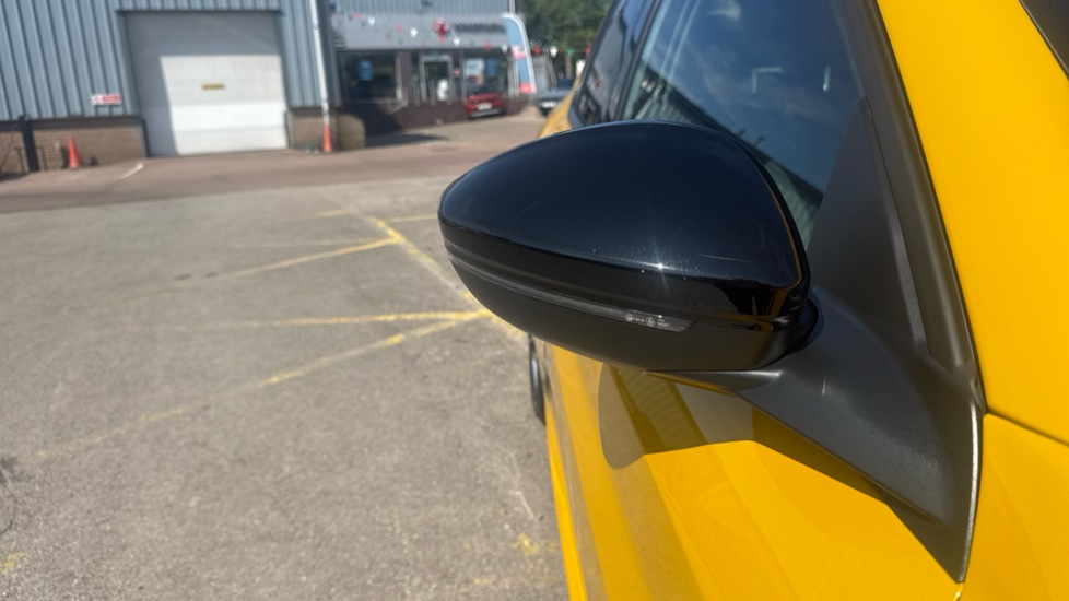 Peugeot 208 1.2 PureTech 100 Allure Premium + 5dr Petrol Hatchback - Image 23
