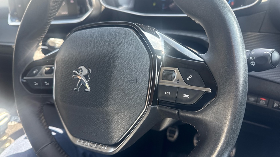 Peugeot 208 1.2 PureTech 100 Allure Premium + 5dr Petrol Hatchback - Image 31