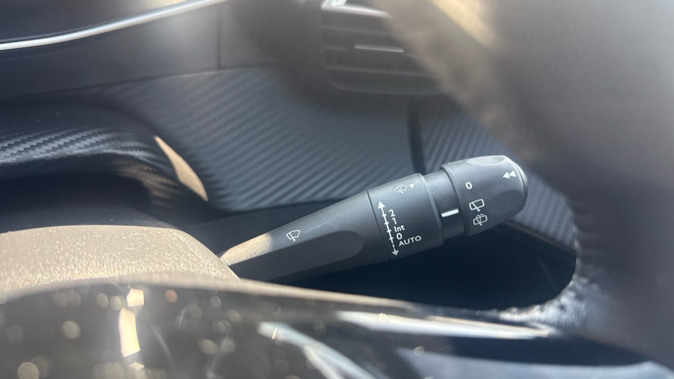 Peugeot 208 1.2 PureTech 100 Allure Premium + 5dr Petrol Hatchback - Image 32