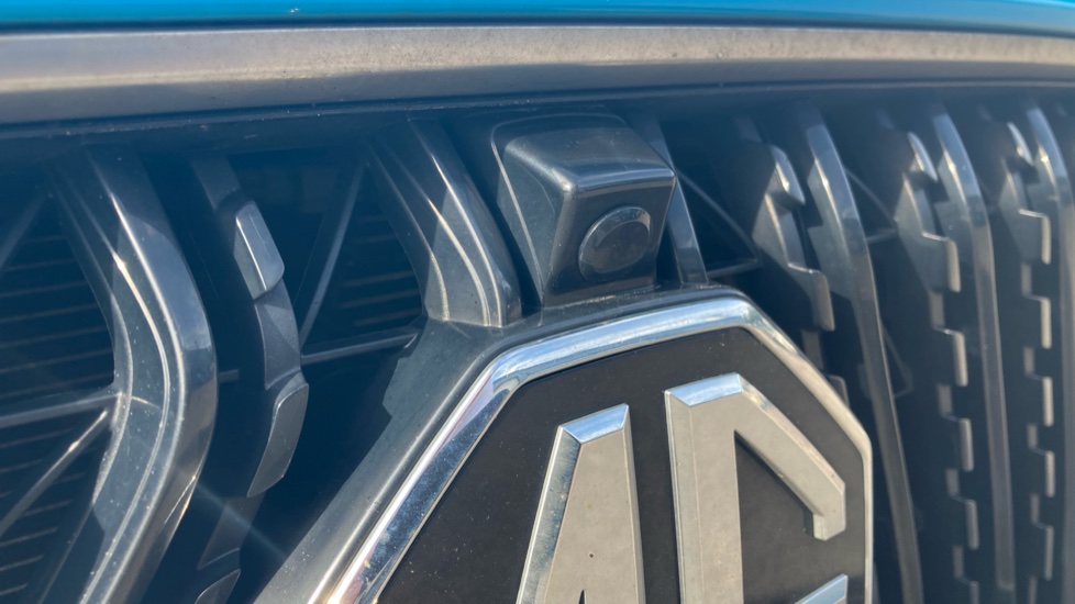 MG HS 1.5 T-GDI Trophy 5dr DCT Petrol Hatchback - Image 27
