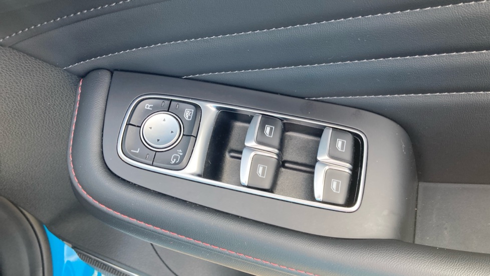 MG HS 1.5 T-GDI Trophy 5dr DCT Petrol Hatchback - Image 38