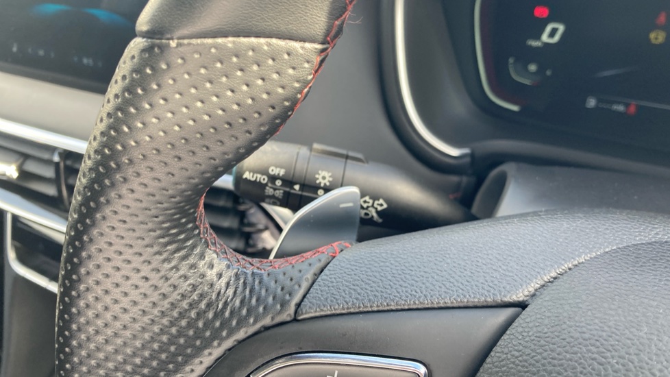 MG HS 1.5 T-GDI Trophy 5dr DCT Petrol Hatchback - Image 46