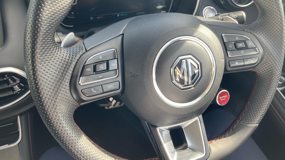 MG HS 1.5 T-GDI Trophy 5dr DCT Petrol Hatchback - Image 47