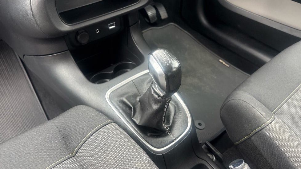 Citroen C3 1.2 PureTech 82 Flair 5dr Petrol Hatchback - Image 13