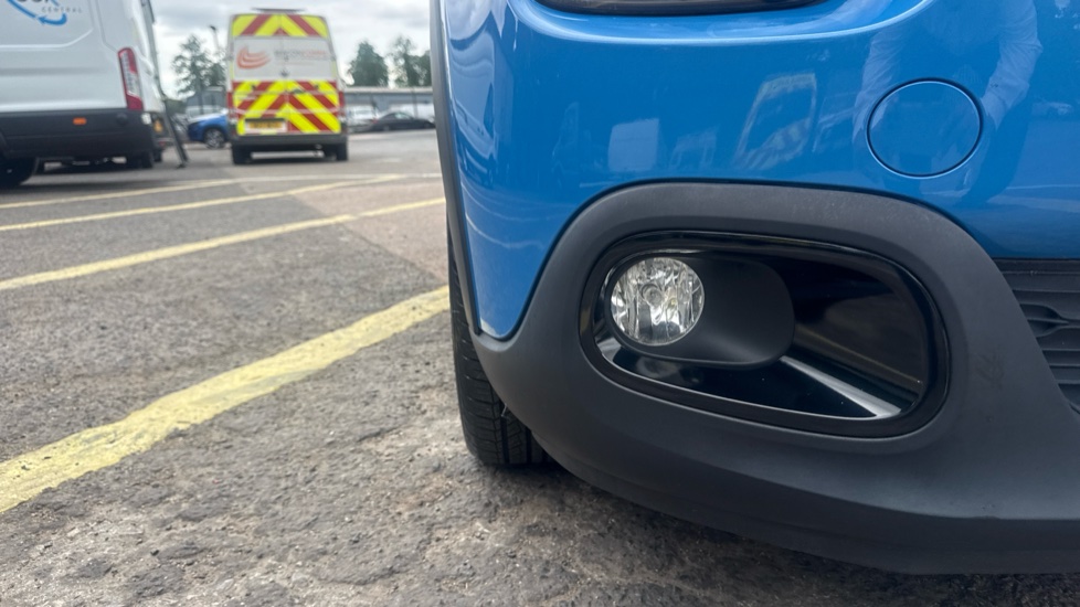 Citroen C3 1.2 PureTech 82 Flair 5dr Petrol Hatchback - Image 23