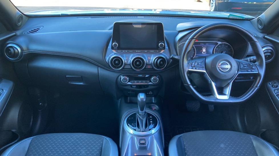 Nissan Juke 1.0 DiG-T 114 N-Connecta 5dr DCT Petrol Hatchback - Image 10