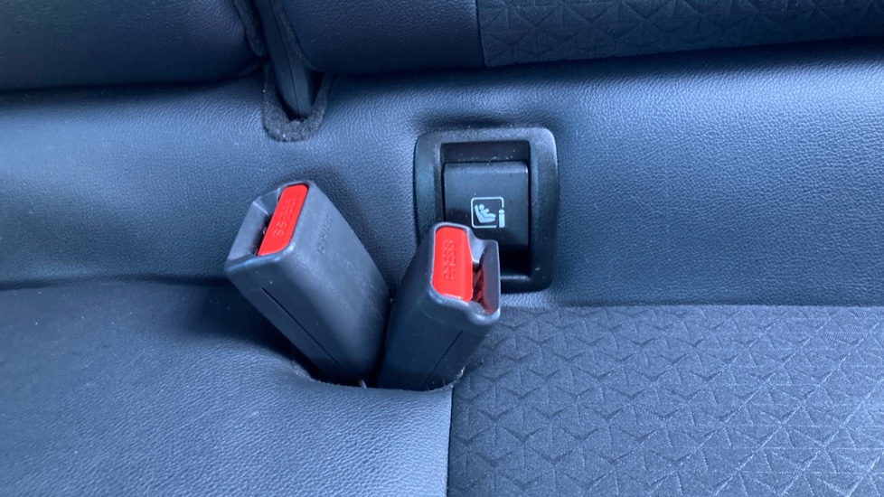 Nissan Juke 1.0 DiG-T 114 N-Connecta 5dr DCT Petrol Hatchback - Image 17