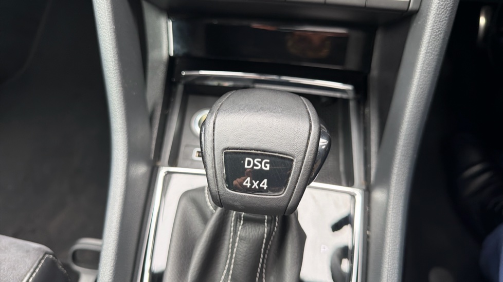 Skoda Kodiaq 2.0 TSI 190 Sport Line 4x4 5dr DSG [7 Seat] Petrol Estate - Image 33