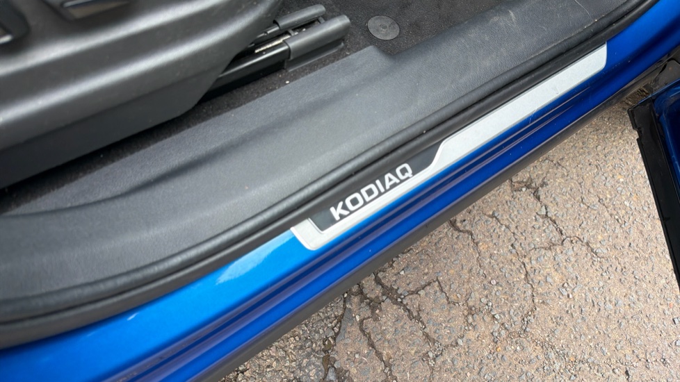 Skoda Kodiaq 2.0 TSI 190 Sport Line 4x4 5dr DSG [7 Seat] Petrol Estate - Image 38