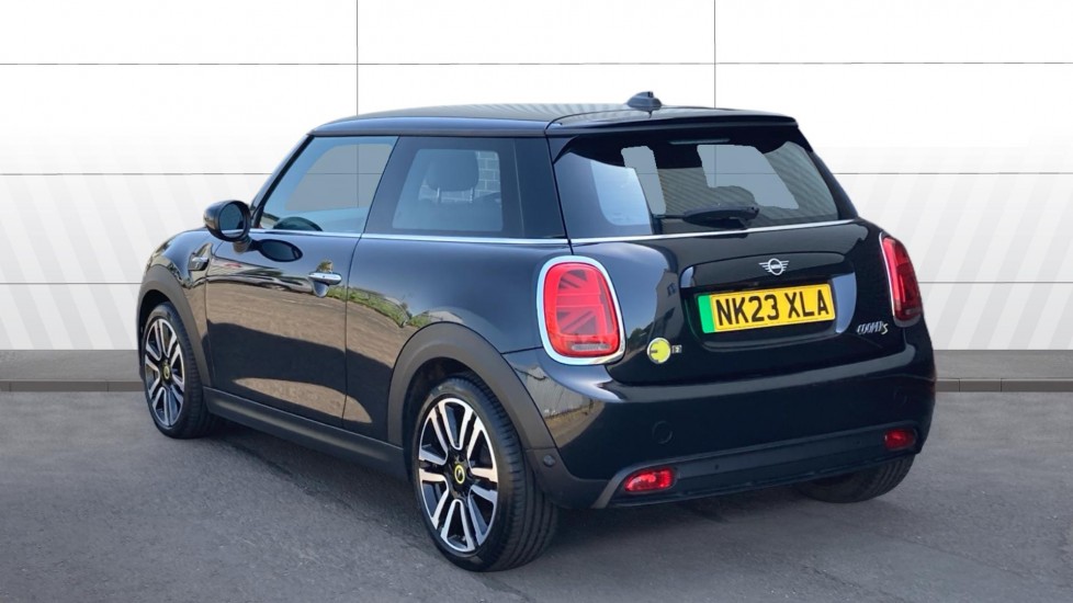 MINI Hatchback 135kW Cooper S Level 2 33kWh 3dr Auto Electric Hatchback - Image 2