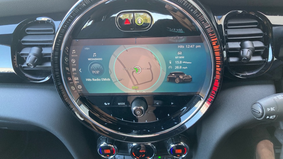 MINI Hatchback 135kW Cooper S Level 2 33kWh 3dr Auto Electric Hatchback - Image 25
