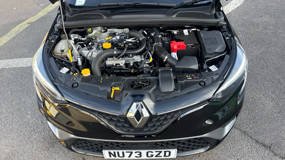 Renault Clio 1.0 TCe 90 RS Line 5dr Petrol Hatchback - Image 8