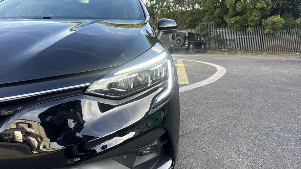 Renault Clio 1.0 TCe 90 RS Line 5dr Petrol Hatchback - Image 21