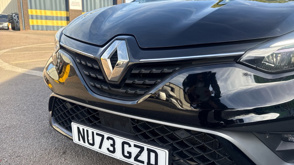 Renault Clio 1.0 TCe 90 RS Line 5dr Petrol Hatchback - Image 23