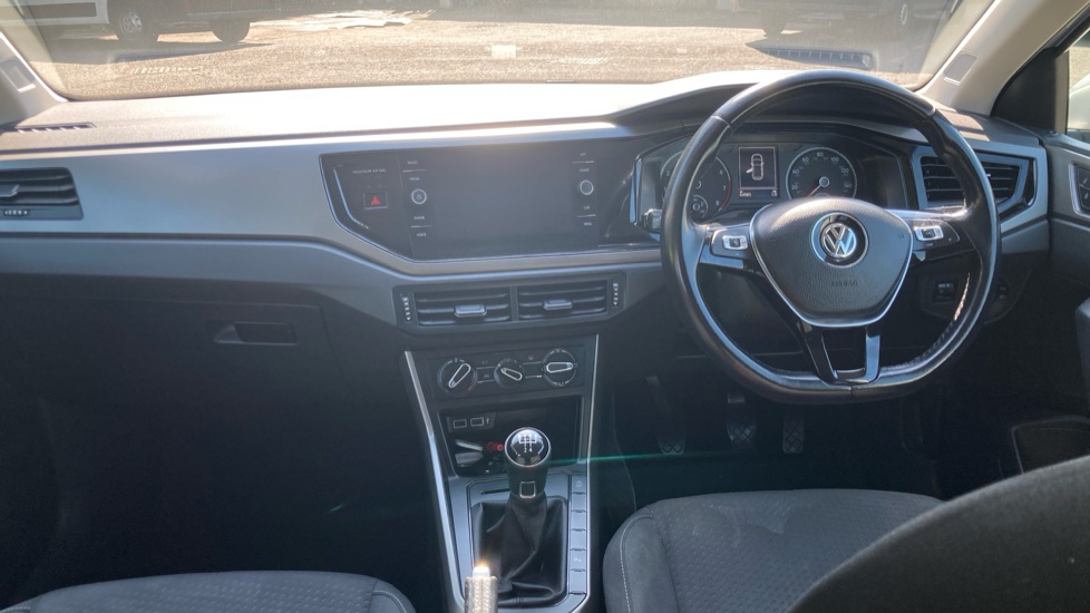 Volkswagen Polo 1.0 TSI 95 SE 5dr Petrol Hatchback - Image 10