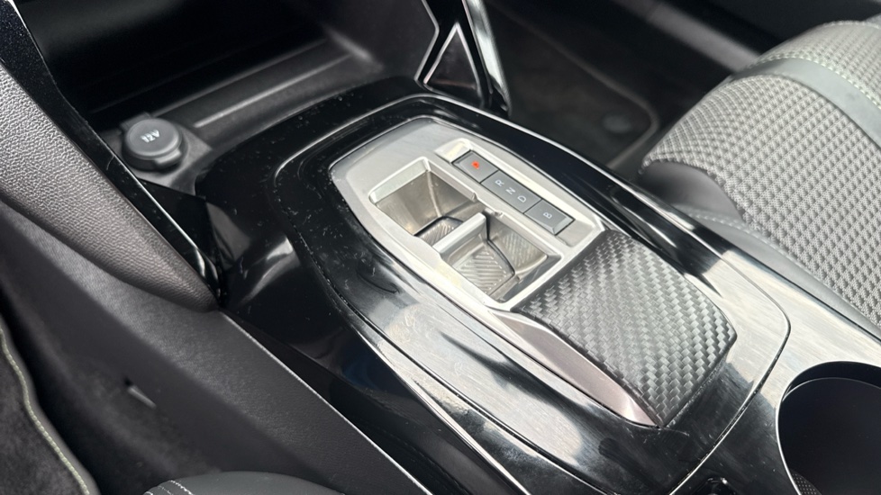 Peugeot 2008 100kW GT 50kWh 5dr Auto Electric Estate - Image 13