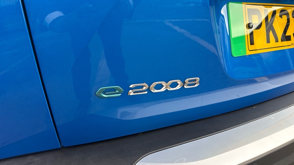 Peugeot 2008 100kW GT 50kWh 5dr Auto Electric Estate - Image 28