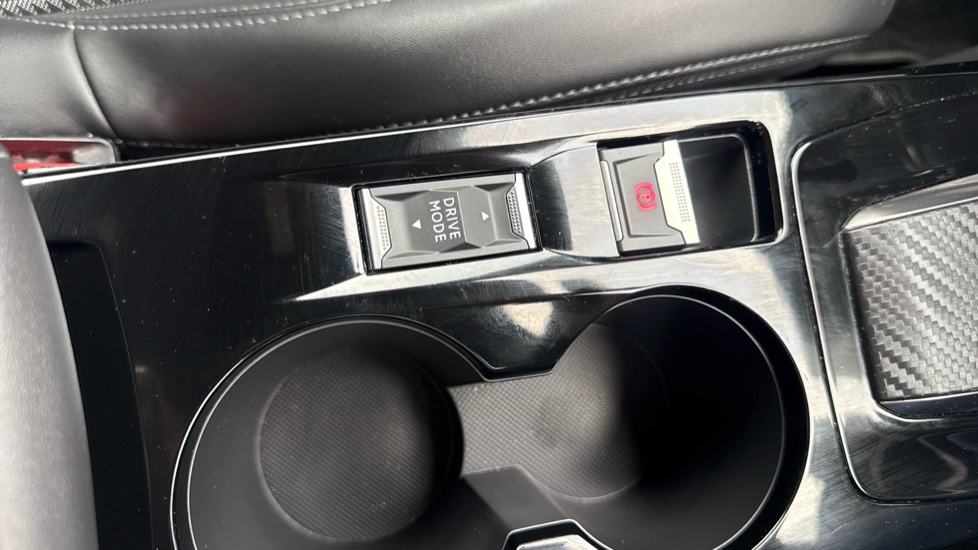 Peugeot 2008 100kW GT 50kWh 5dr Auto Electric Estate - Image 45