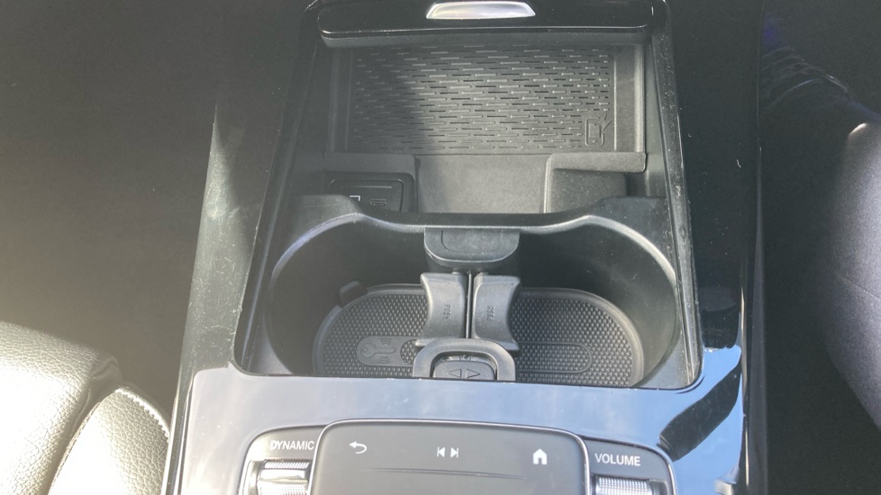 Mercedes-Benz CLA 180 AMG Line Premium 4dr Tip Auto Petrol Saloon - Image 40