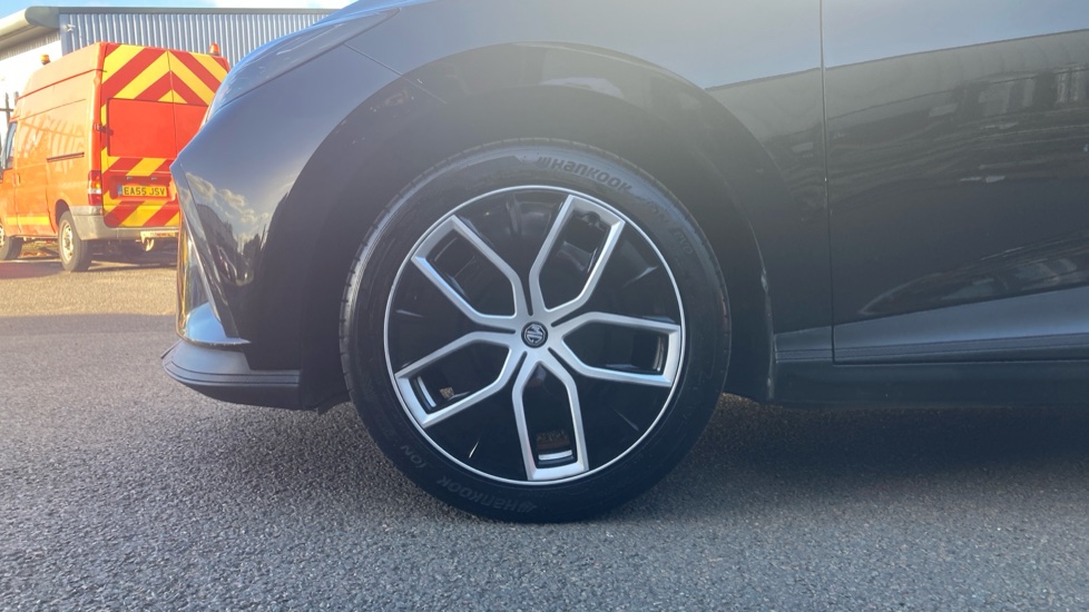 MG MG4 150kW Trophy EV Long Range 64kWh 5dr Auto Electric Hatchback - Image 7