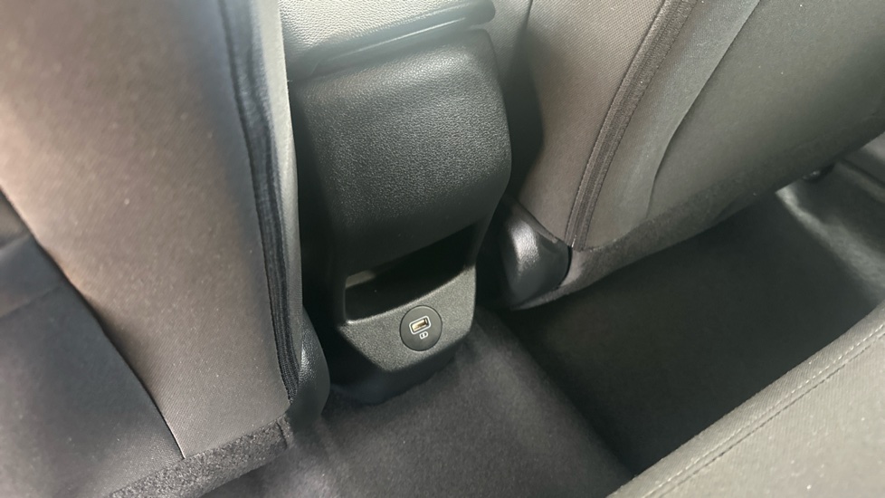 Hyundai BAYON 1.0 TGDi [120] 48V MHEV Premium 5dr DCT Petrol Hatchback - Image 21