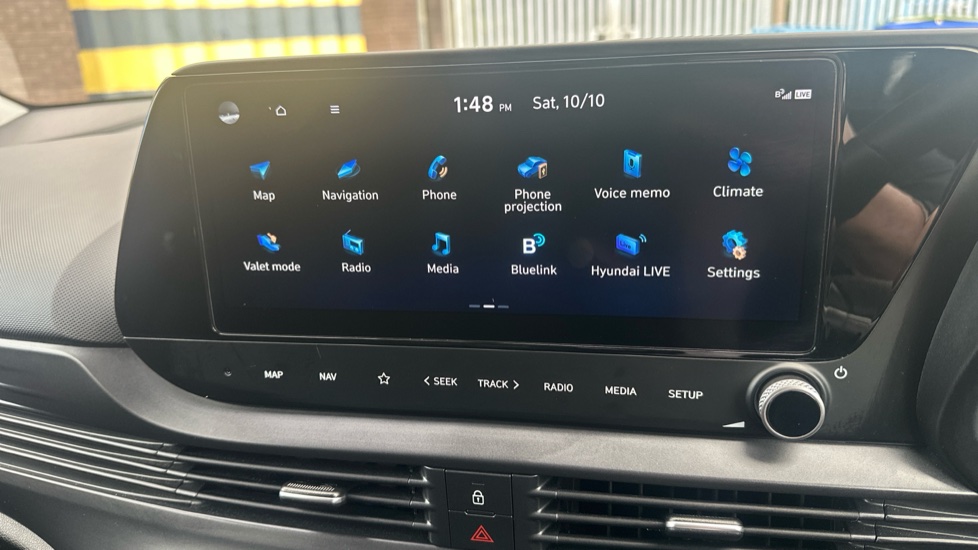 Hyundai BAYON 1.0 TGDi [120] 48V MHEV Premium 5dr DCT Petrol Hatchback - Image 31