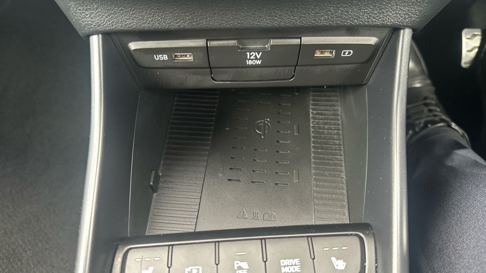 Hyundai BAYON 1.0 TGDi [120] 48V MHEV Premium 5dr DCT Petrol Hatchback - Image 36
